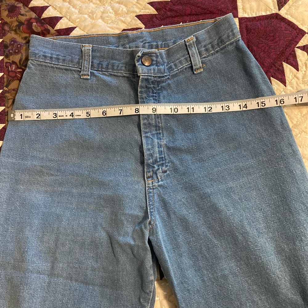 VINTAGE 1970s Bellbottoms, Light-Wash - Picture 9 of 11